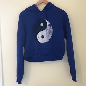 PACSUN - royal blue cropped hoodie w yin & yang